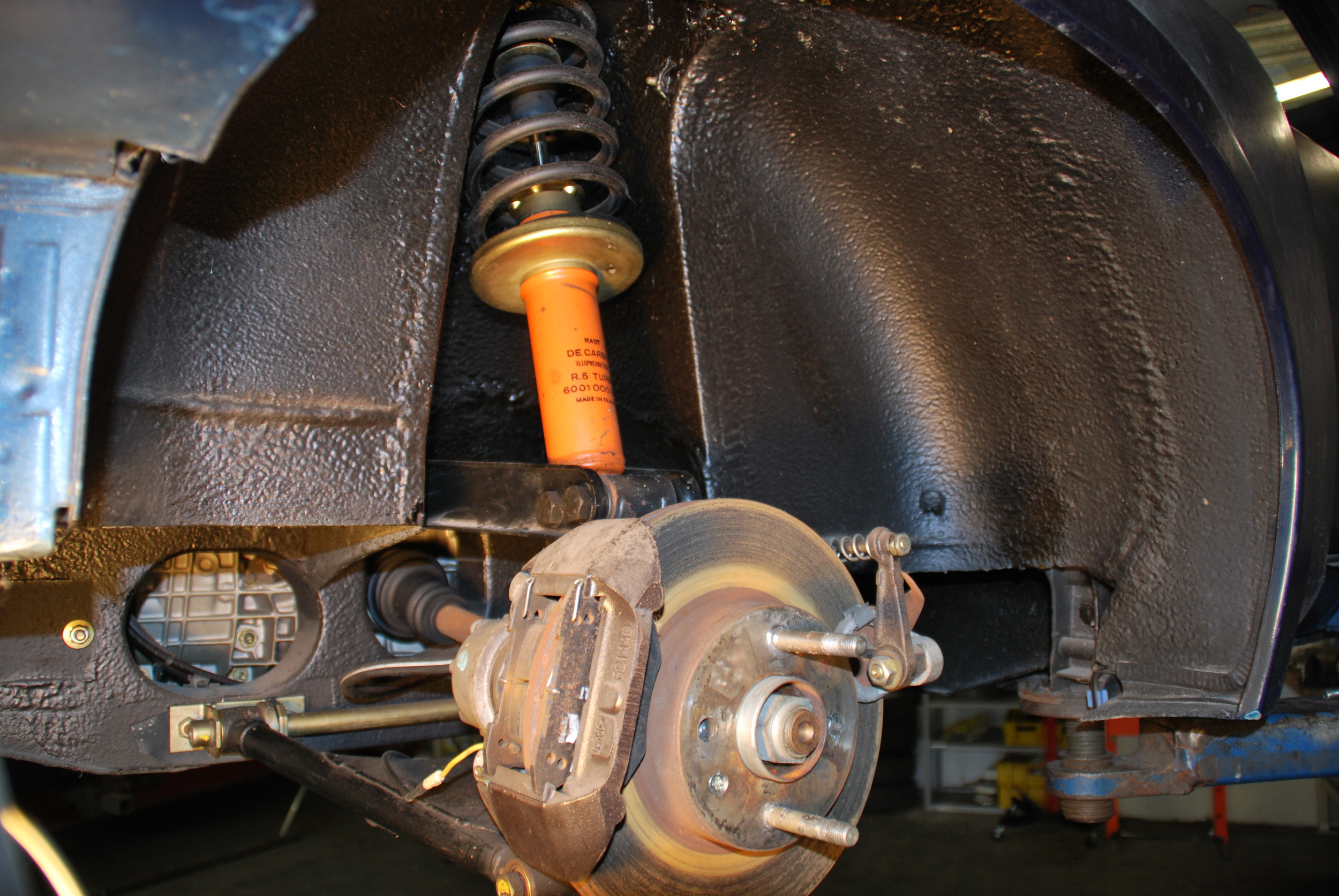 Radhaus, Bremse, Stoßdämpfer hinten rechts